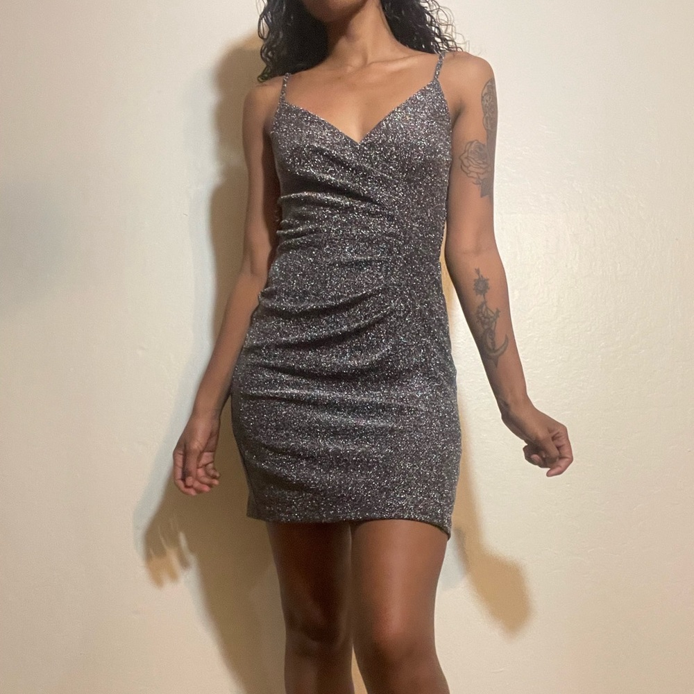 SPARKLY GRAY EXPRESS MINI DRESS ✨